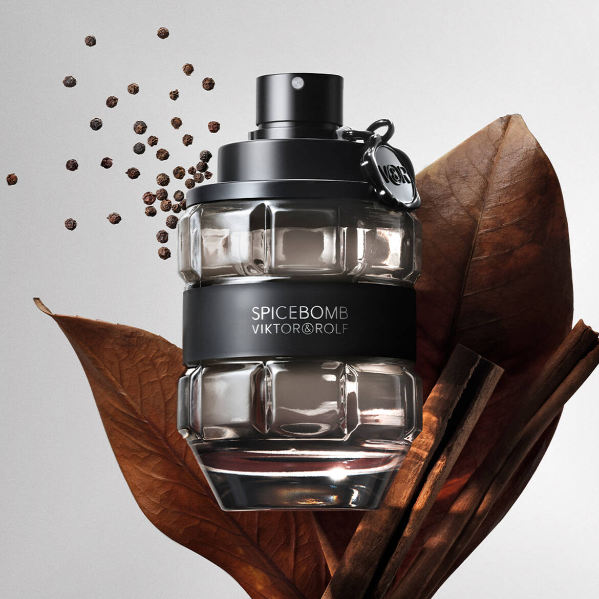 Viktor & Rolf Spicebomb Men's Eau de Toilette - 90ml